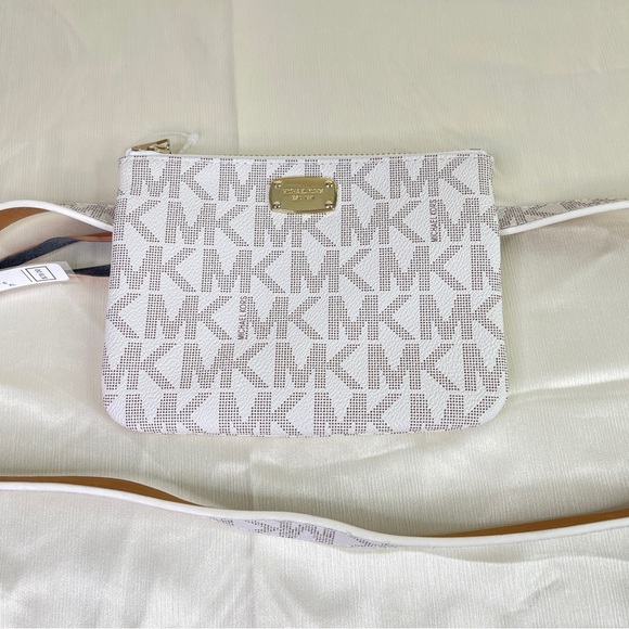 Michael Kors Belt Bag Fanny Pack 552744C WHT XL - Picture 15 of 15